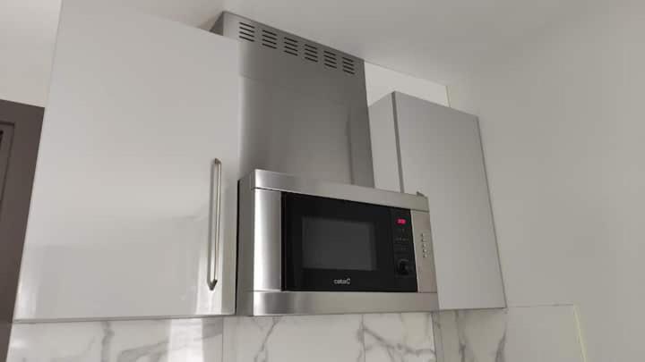 Chambre Privee Pour 4 Personnes En Banlieue Parisienne A ボンディ エクステリア 写真